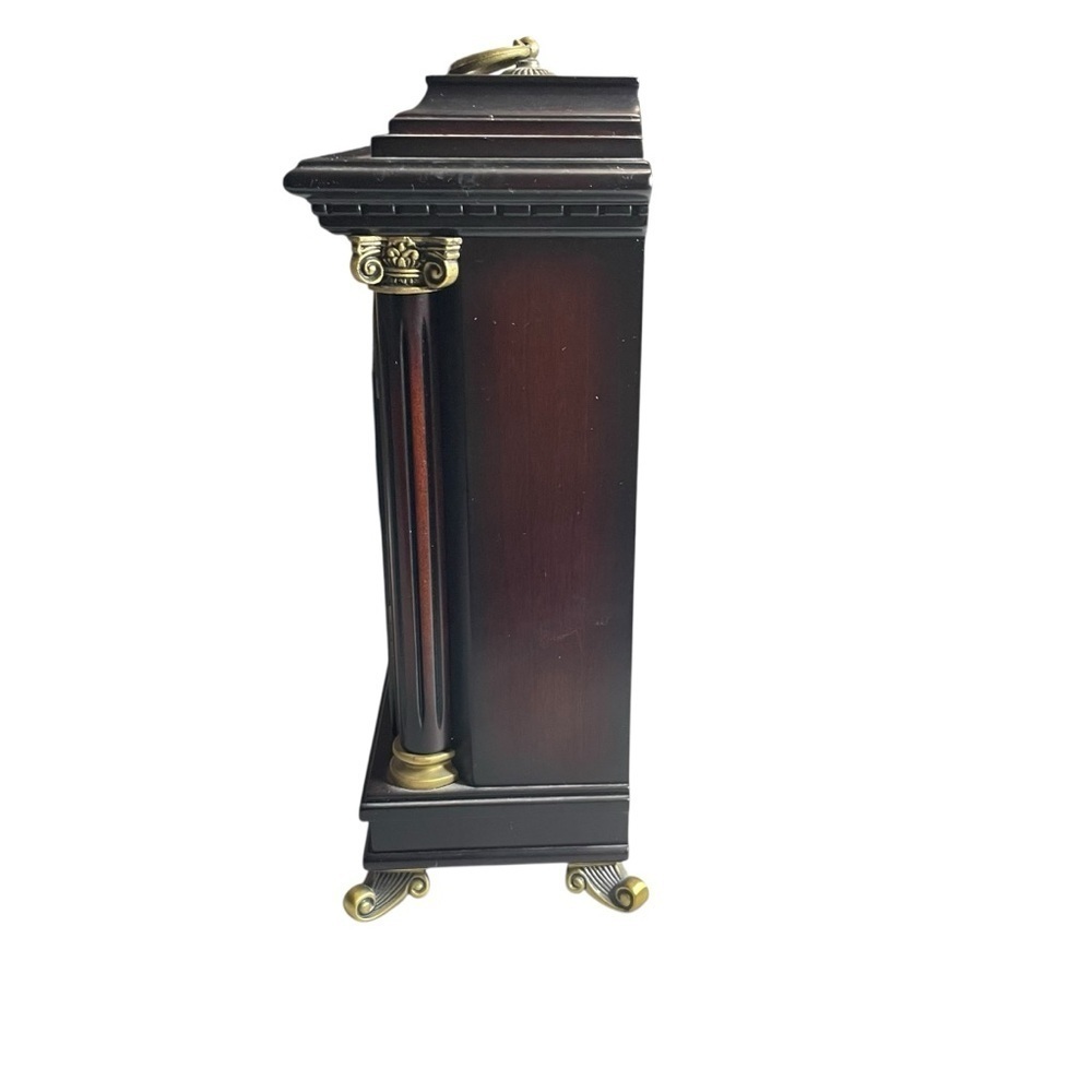 Vintage Bombay Company Horloge Belmont NOT WORKING! Cherry Wood Mantle Clock - Picture 3 of 12